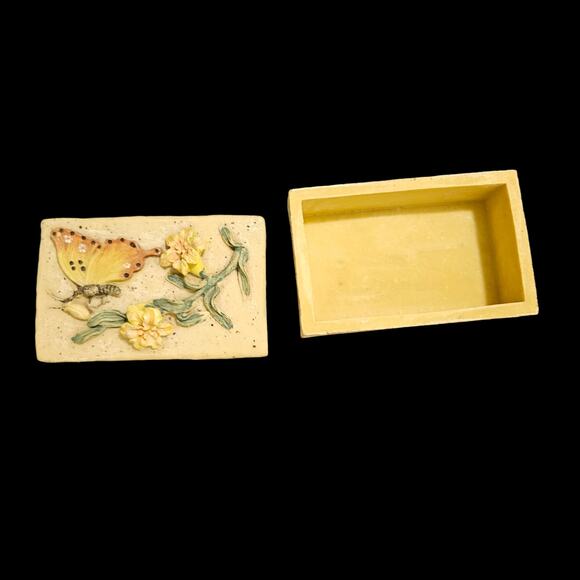 Vintage Resin Trinket Box Butterfly Floral Relief Carved Yellow Beige Rectangle - Picture 5 of 6
